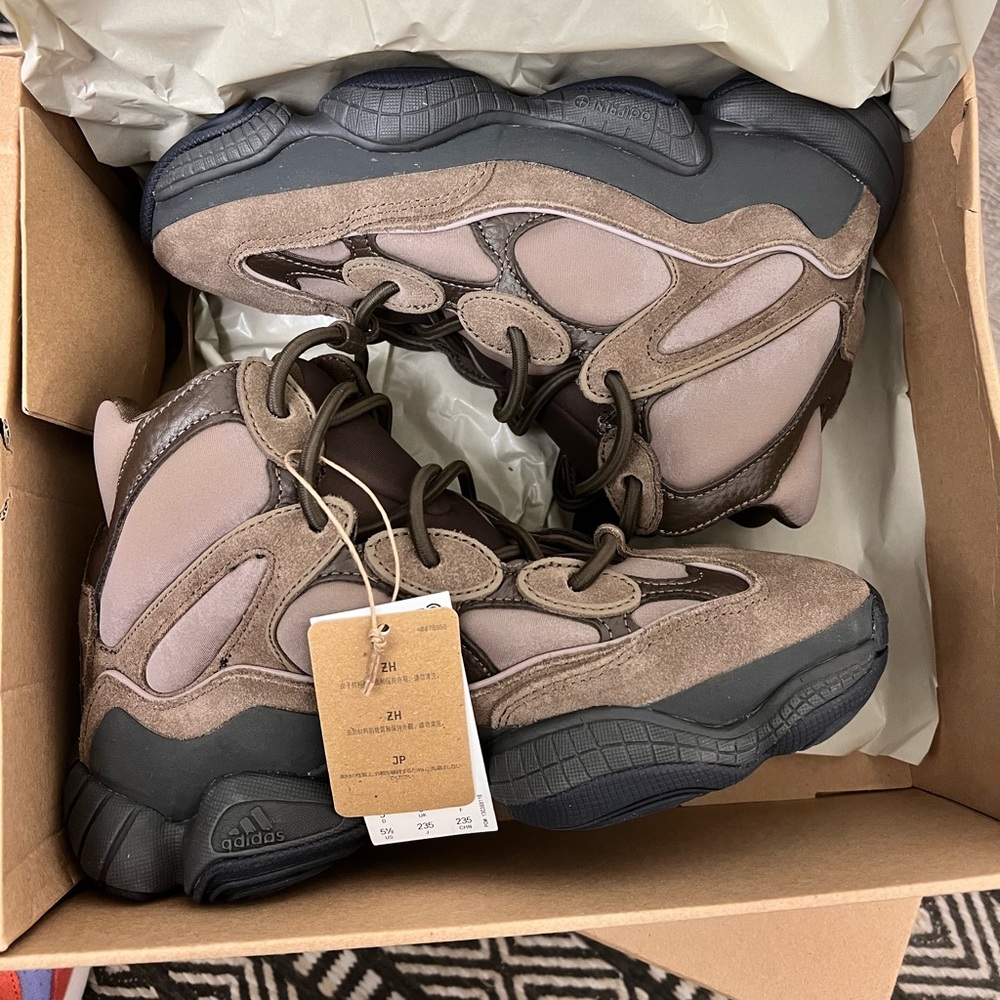 Yeezy 500